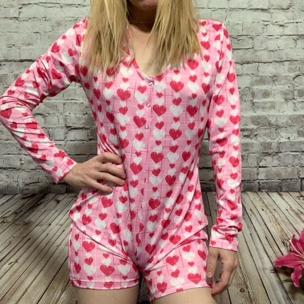 ‼️Play Romper w Snap Flap Booty L‼️ - Picture 7 of 16